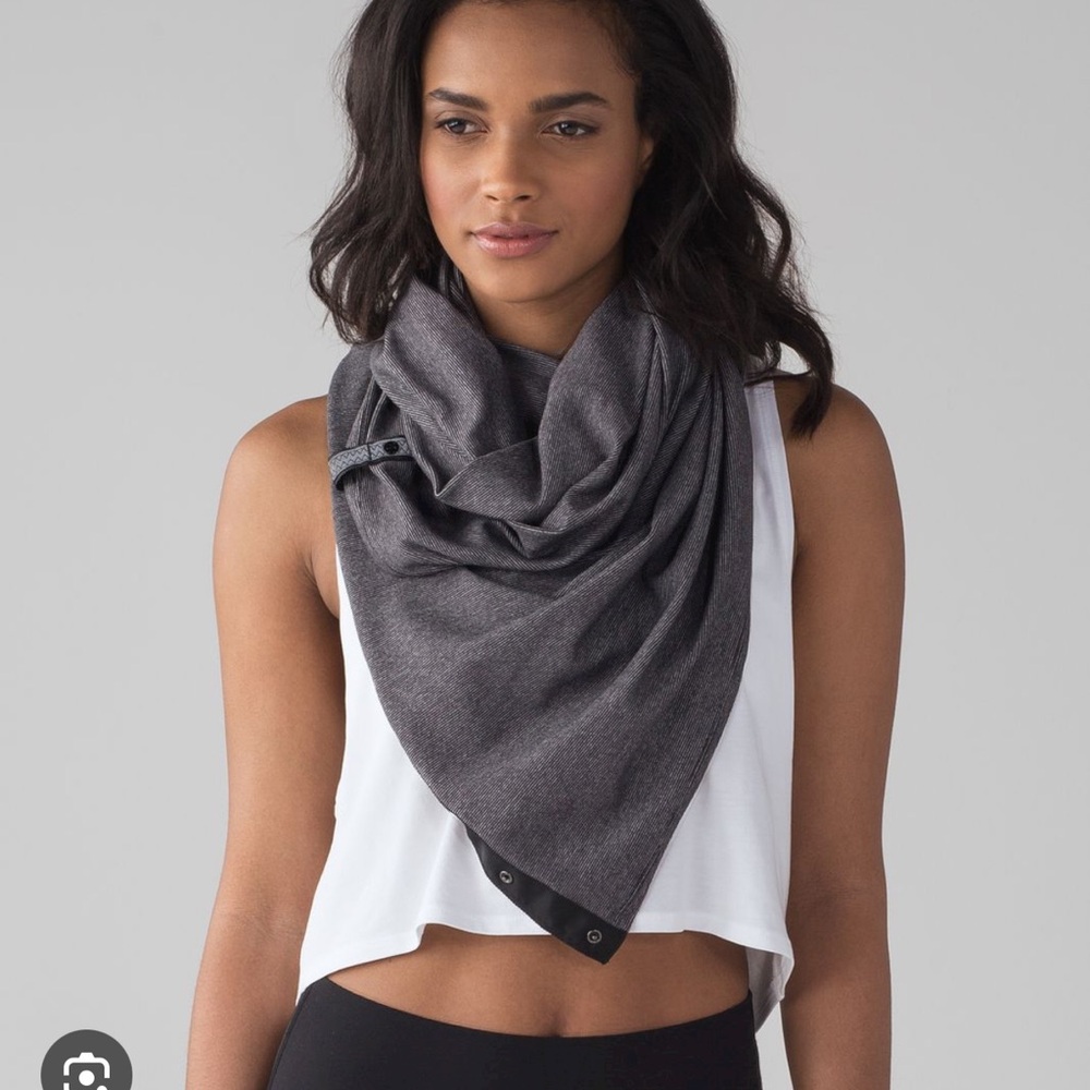 Lululemon vinyasa scarf